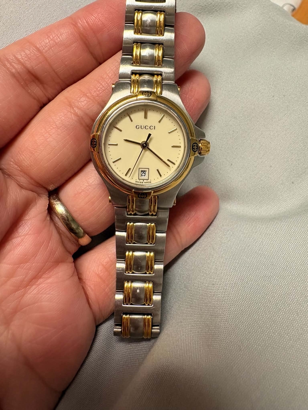 Vintage Gucci 9040L watch